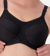 Load image into Gallery viewer, Triumph Triaction Ultra Wired Sports Bra