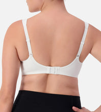 Load image into Gallery viewer, Triumph Triaction Ultra Wired Sports Bra