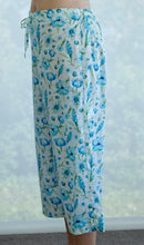 Load image into Gallery viewer, Carmen Kirstein Pyjama Shirt and Capri Pants