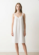 Load image into Gallery viewer, Alice and Lily White Cotton Nightie 366
