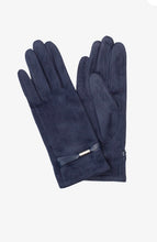 Load image into Gallery viewer, Antler Gloves