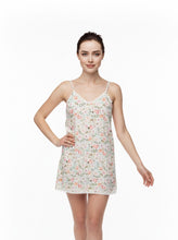 Load image into Gallery viewer, Alice and Lily 100% Cotton Floral Nightie. AL/ND 379