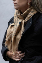 Load image into Gallery viewer, Dark Hampton x ELLIE COMPTON THE HOLDEN WOOL SILK Tan and Navy