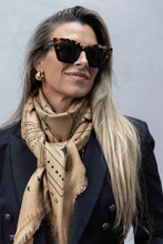 Load image into Gallery viewer, Dark Hampton x ELLIE COMPTON THE HOLDEN WOOL SILK Tan and Navy