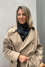 Load image into Gallery viewer, Dark Hampton x ELLIE COMPTON THE QUIN WOOL SILK SCARF Navy and Tan