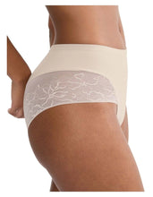 Load image into Gallery viewer, Comfort Shaping Lace Maxi Triumph Brief Knicker