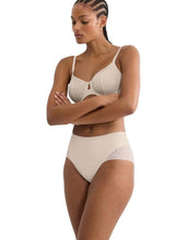 Load image into Gallery viewer, Comfort Shaping Lace Maxi Triumph Brief Knicker