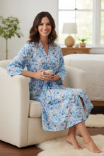 Load image into Gallery viewer, Givoni Bari Mid Length Wrap Robe