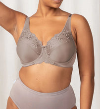 Load image into Gallery viewer, Embroidered Minimiser Triumph Wired Bra
