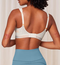 Load image into Gallery viewer, Triaction Cardio Flow P EX Sports Bra With Moulding