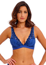 Load image into Gallery viewer, Wacoal Embrace Lace Soft Cup Bra Bralette