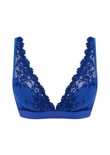 Load image into Gallery viewer, Wacoal Embrace Lace Soft Cup Bra Bralette