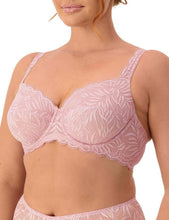 Load image into Gallery viewer, Triumph Essential Lace Balconette Wired Bra 10206595