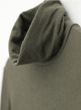 Load image into Gallery viewer, Oroblu Perfect Line Cashmere Turtle Neck Long Sleeve VOBT67057