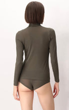 Load image into Gallery viewer, Oroblu Perfect Line Cashmere Turtle Neck Long Sleeve VOBT67057