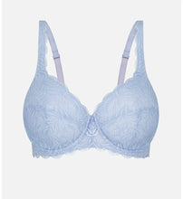 Load image into Gallery viewer, Triumph Essential Lace Balconette Wired Bra 10206595