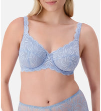 Load image into Gallery viewer, Triumph Essential Lace Balconette Wired Bra 10206595