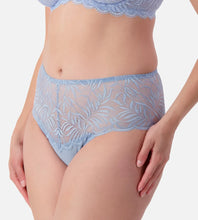Load image into Gallery viewer, Triumph Essential Lace Maxi 10213479