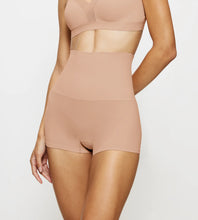 Load image into Gallery viewer, TRIUMPH SOFT SCULPT BANDEAU SHORT