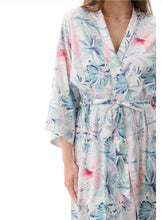 Load image into Gallery viewer, Givoni Tanya Satin Robe 6PY49T