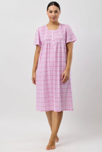 Load image into Gallery viewer, Schrank Baroque Nightie with short Sleeve SK310B5 in Rose only
