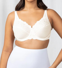 Load image into Gallery viewer, Embroidered Minimiser Triumph Wired Bra