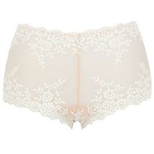 Load image into Gallery viewer, Wacoal Embrace Lace Boyshort WA067491